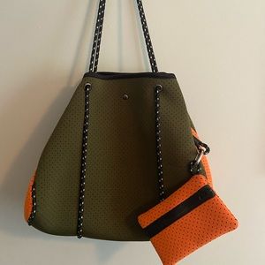 Pop Mesh Tote with wallet